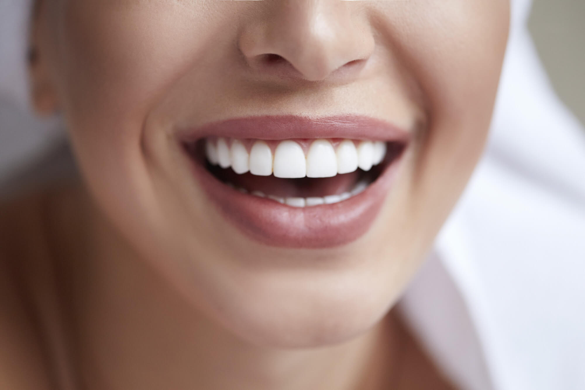 Composite vs Porcelain Veneers