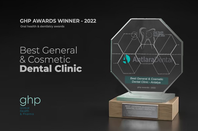 Antalya En İyi Kozmetik Diş Kliniği Ödüllü Diş Kliniği