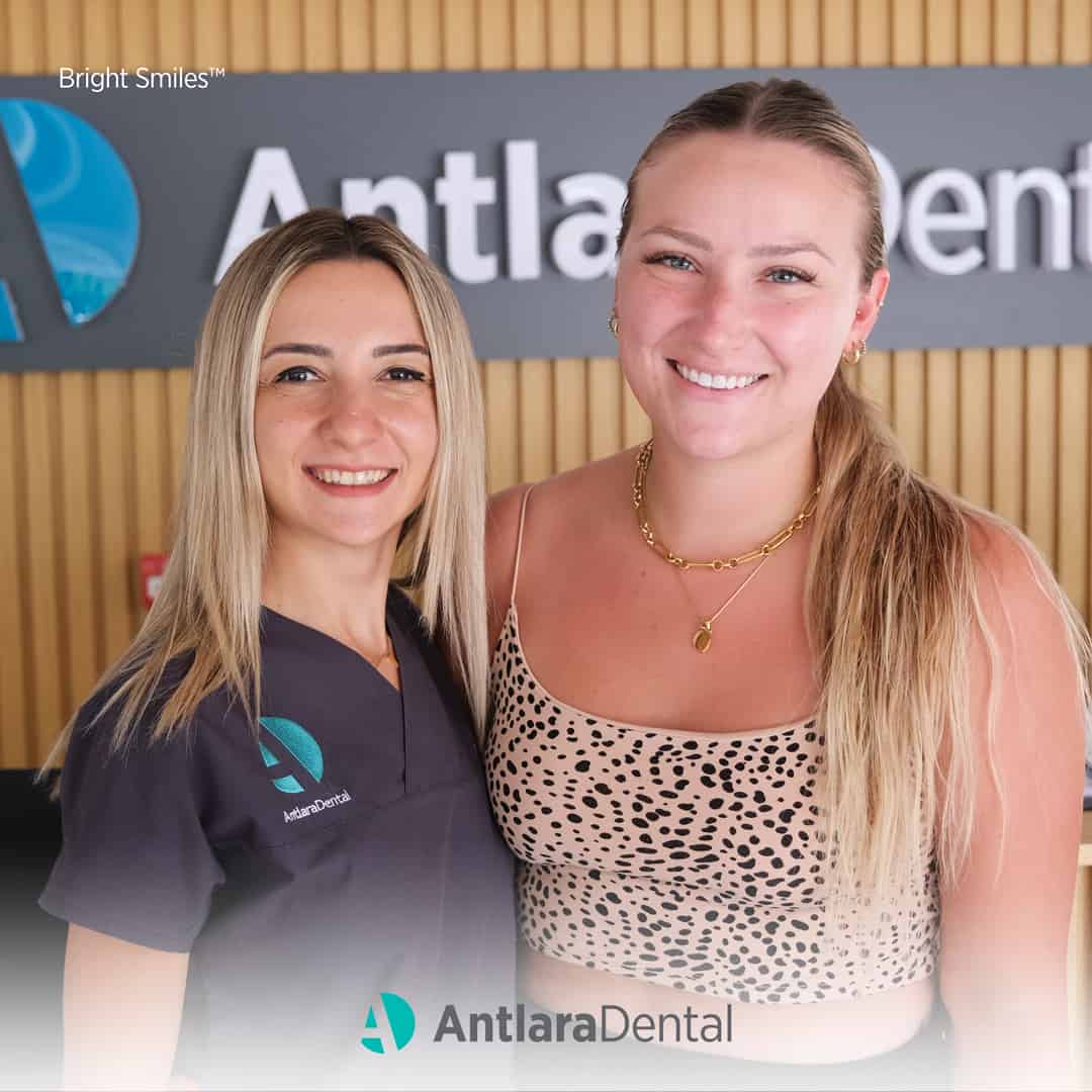 Porselen Diş Kaplama Sonrası Mutluluk, AntlaraDental Diş Kliniği Antalya