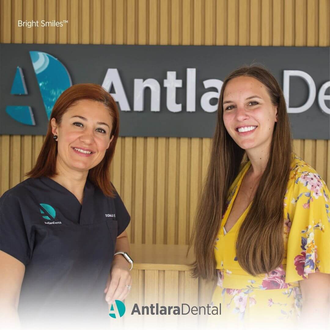 Gülüş Tasarımı Sonrası Parlak Gülüşler, AntlaraDental Diş Kliniği Antalya