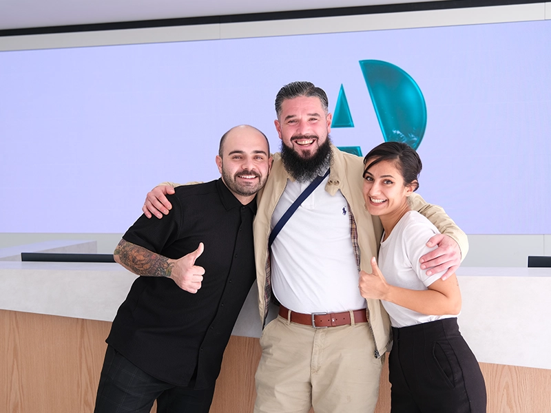 antlara dental dentist with her patient have lamşnate veneers and giving pose for camera